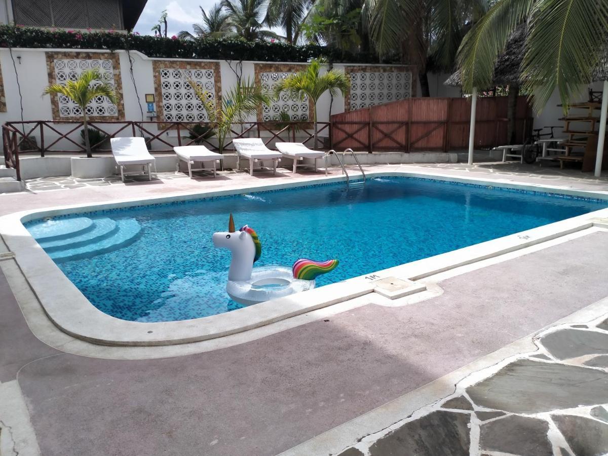 Watamu Solana Apartments Extérieur photo