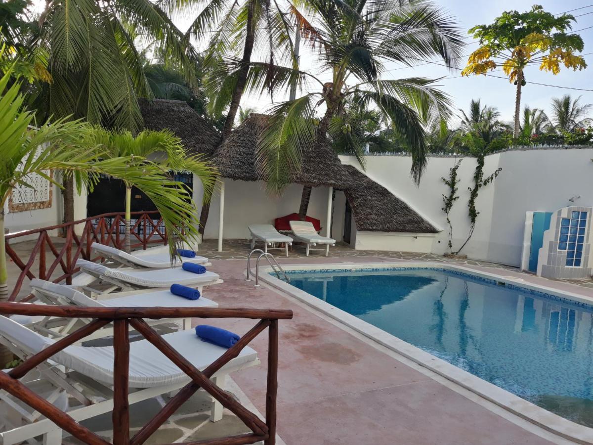Watamu Solana Apartments Extérieur photo