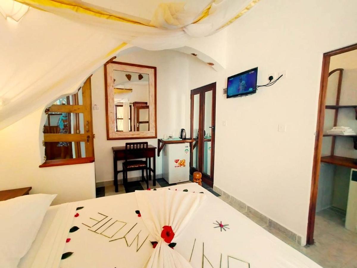 Watamu Solana Apartments Extérieur photo