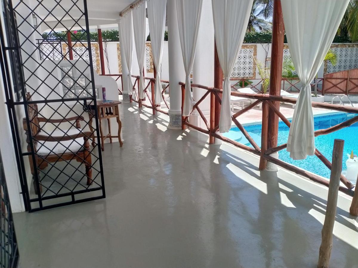 Watamu Solana Apartments Extérieur photo
